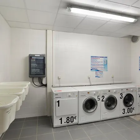 Nemea Stanford Aparthotel