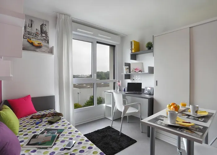 Aparthotel Nemea Stanford *