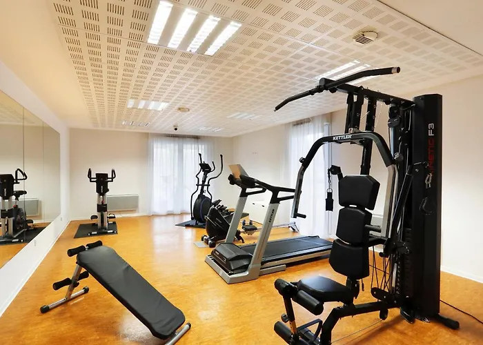 Nemea Stanford Aparthotel Caen